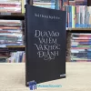 Dựa Vào Vai Em Và Khóc Đi Anh (Sách Cũ)